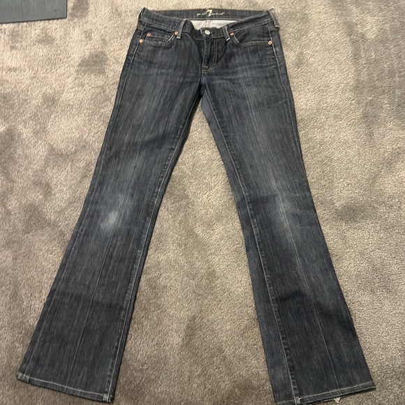 7 for all mankind jeans, size 27! Has ruffles on bottom but can hem they r long - Picture 2 of 7
